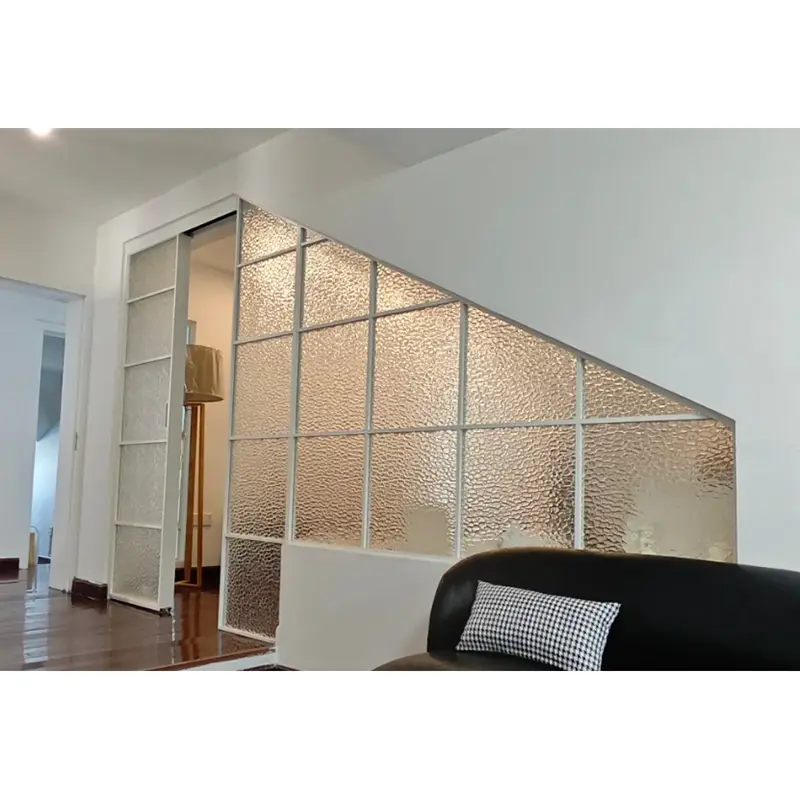 ແກ້ວຮູບສະຫມໍ່າສະເຫມີ